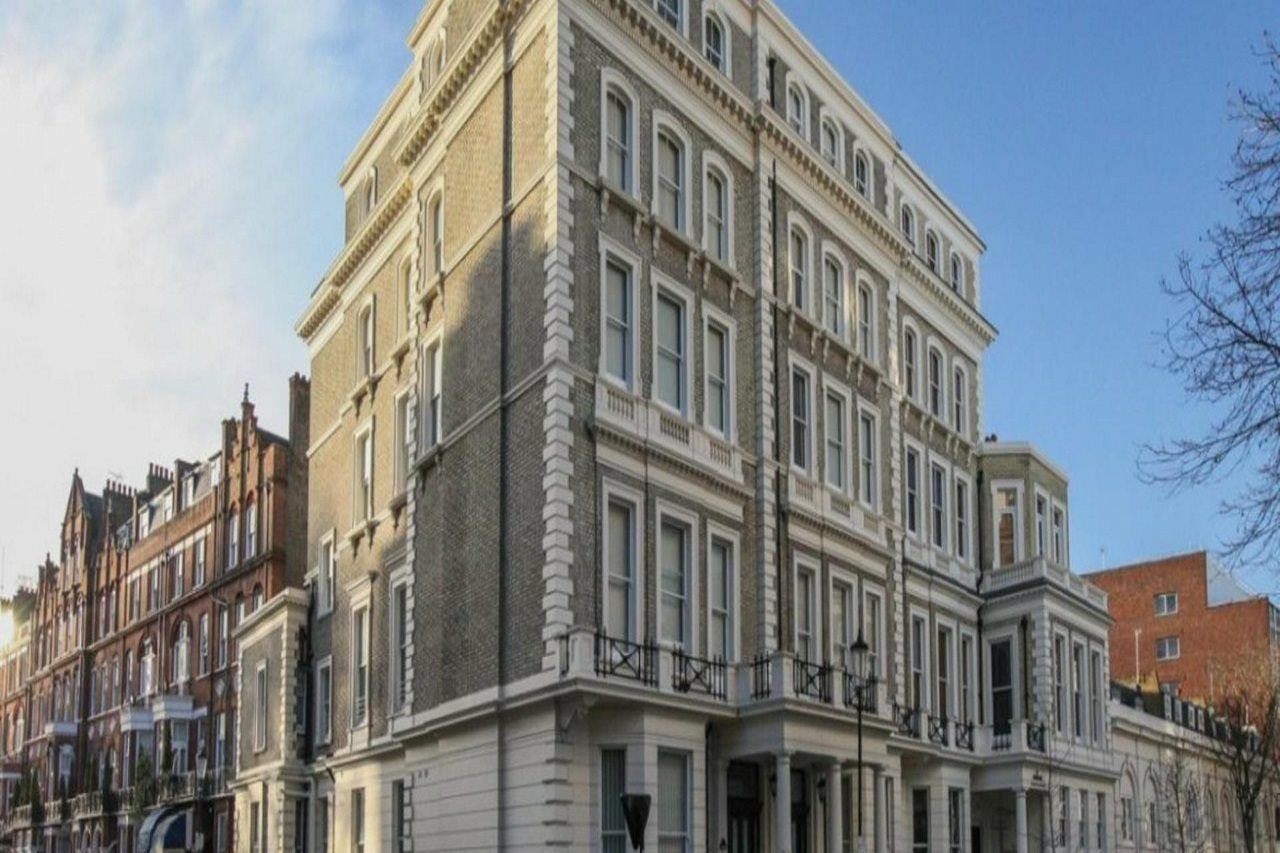 Courtfield * Londra